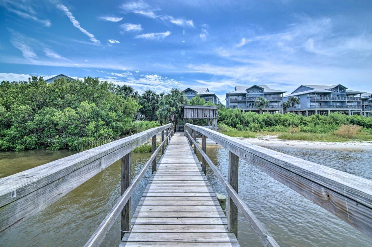 Beachfront Cedar Key Retreat With Pool Access! Eksteriør billede
